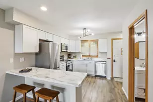 874 Xanadu Road #Rdgv 6, Lake Delton, WI 53965 - Photo 15