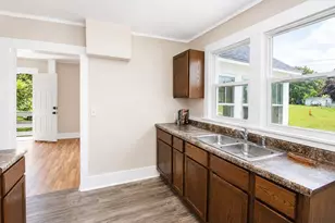 959 6th St, Beloit, WI 53511 - Photo 5