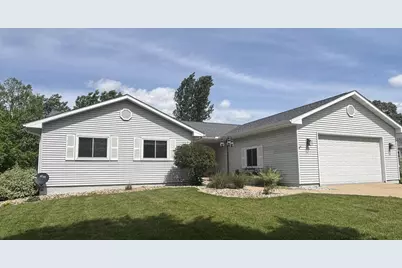 910 Riverview Court, Marshall, WI 53559 - Photo 1