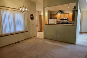 1720 Elizabeth St, Baraboo, WI 53913 - Photo 5