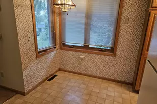 1720 Elizabeth St, Baraboo, WI 53913 - Photo 7