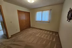 1720 Elizabeth St, Baraboo, WI 53913 - Photo 11