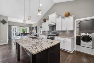 1013 Tara Ln, Waunakee, WI 53597 - Photo 9