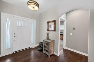 1013 Tara Ln, Waunakee, WI 53597 - Photo 3