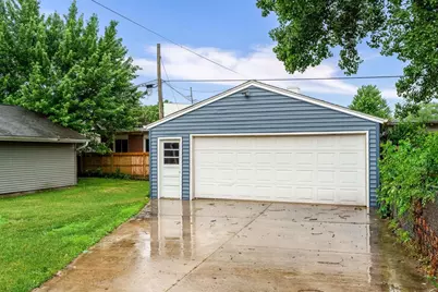 1114 Lincoln Avenue, Beloit, WI 53511 - Photo 3