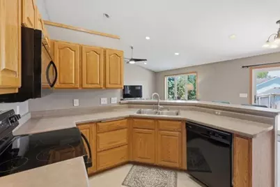701 Rodefeld Way, Madison, WI 53718 - Photo 9