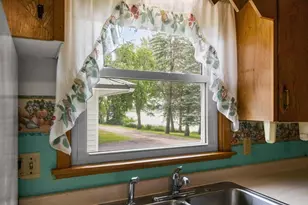 137 S Vine St, Kingston, WI 53939 - Photo 5