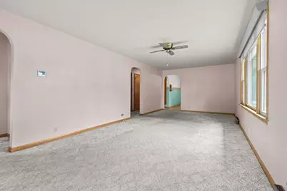 137 S Vine Street, Kingston, WI 53939 - Photo 9