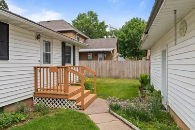 137 S Vine Street, Kingston, WI 53939 - Photo 23