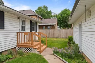 137 S Vine St, Kingston, WI 53939 - Photo 23