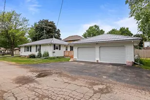 137 S Vine St, Kingston, WI 53939 - Photo 27