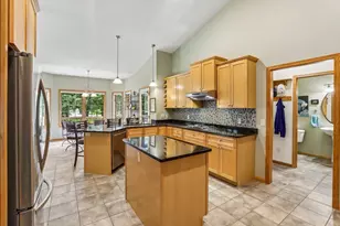 1802 Pineview Dr, Verona, WI 53593 - Photo 19