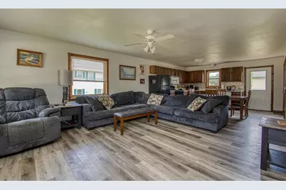 614 S Lincoln Street, Cuba City, WI 53807 - Photo 3