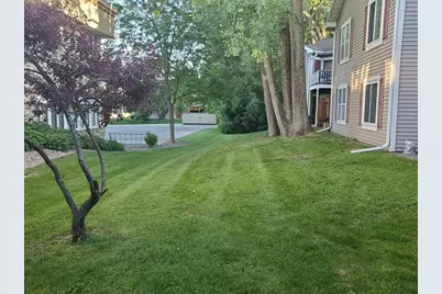 6253 Middleton Spring Drive Common, Middleton, WI 53562 - Photo 15