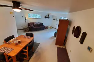 6253 Middleton Spring Dr Common, Middleton, WI 53562 - Photo 5