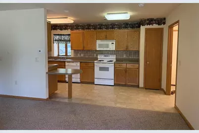 109 Elizabeth Court, Deerfield, WI 53531 - Photo 9