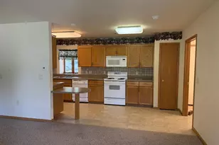 109 Elizabeth Ct, Deerfield, WI 53531 - Photo 9