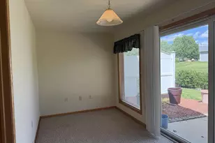 109 Elizabeth Ct, Deerfield, WI 53531 - Photo 7