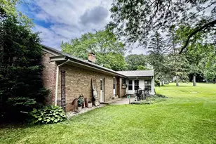 3542 Bee Ln, Beloit, WI 53511 - Photo 7