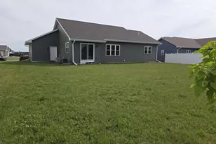 678 Westfield Ave, Janesville, WI 53536 - Photo 35