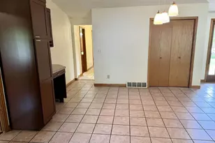 1475 Pineview Dr, Reedsburg, WI 53959 - Photo 9