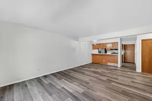 6949 Chester Dr, Madison, WI 53719 - Photo 7