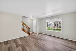 6949 Chester Dr, Madison, WI 53719 - Photo 5