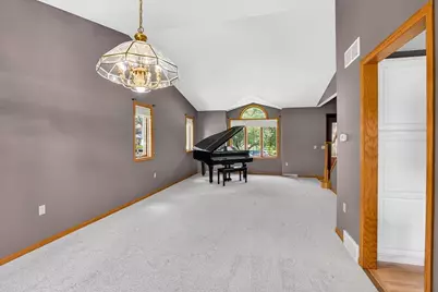 7129 Countrywood Lane, Madison, WI 53719 - Photo 7