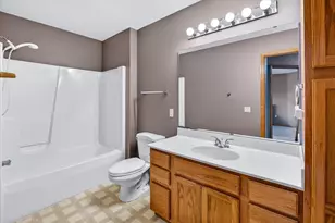 7129 Countrywood Ln, Madison, WI 53719 - Photo 41