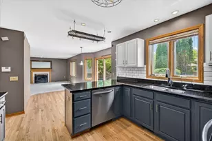 7129 Countrywood Ln, Madison, WI 53719 - Photo 13