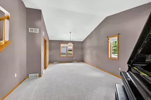 7129 Countrywood Ln, Madison, WI 53719 - Photo 5