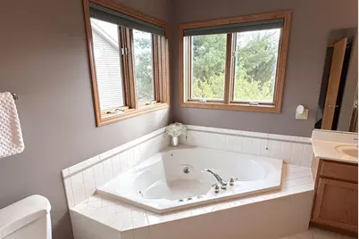 7129 Countrywood Lane, Madison, WI 53719 - Photo 21