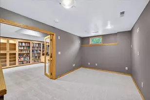 7129 Countrywood Ln, Madison, WI 53719 - Photo 45