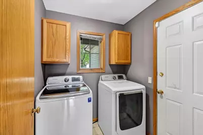 7129 Countrywood Lane, Madison, WI 53719 - Photo 23