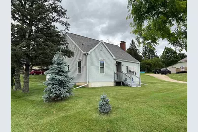 1360 W Seminary Street, Richland Center, WI 53581 - Photo 5