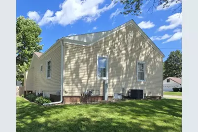 2201 6th Street, Monroe, WI 53566 - Photo 17