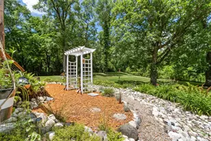 10328 W State Road 81, Beloit, WI 53511 - Photo 37