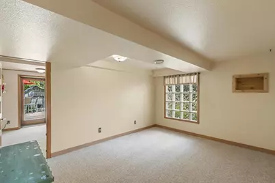 10328 W State Road 81, Beloit, WI 53511 - Photo 29