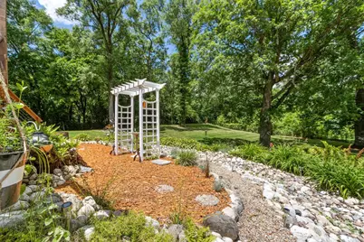 10328 W State Road 81, Beloit, WI 53511 - Photo 33