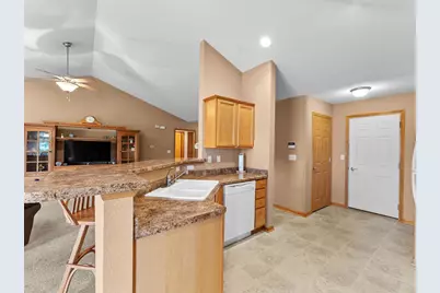 108 Sarahs Way, Sheboygan Falls, WI 53085 - Photo 9