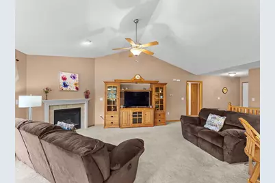 108 Sarahs Way, Sheboygan Falls, WI 53085 - Photo 5