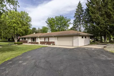 4168 N Lunar Drive, Janesville, WI 53546 - Photo 3