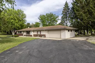 4168 N Lunar Dr, Janesville, WI 53546 - Photo 3