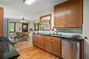1210 Sweetbriar Rd, Madison, WI 53705 - Photo 13