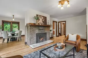 1210 Sweetbriar Rd, Madison, WI 53705 - Photo 3