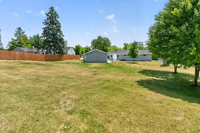 500 Newville Street, Edgerton, WI 53534 - Photo 3