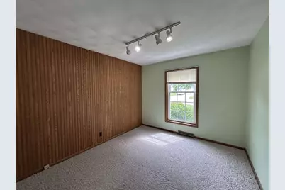 919 N Wuthering Hills Drive, Janesville, WI 53546 - Photo 19