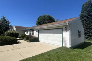 919 N Wuthering Hills Dr, Janesville, WI 53546 - Photo 35