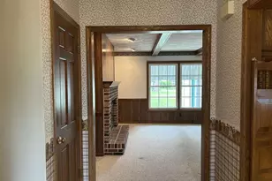 919 N Wuthering Hills Dr, Janesville, WI 53546 - Photo 7
