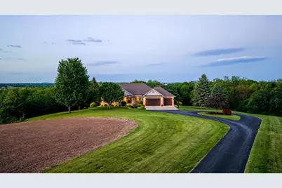 6128 Imperial Drive, Waunakee, WI 53597 - Photo 3